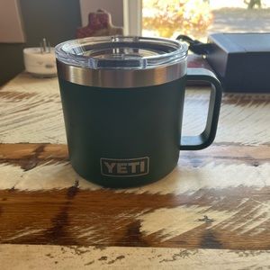 Yeti forest green 14oz mug ☕️